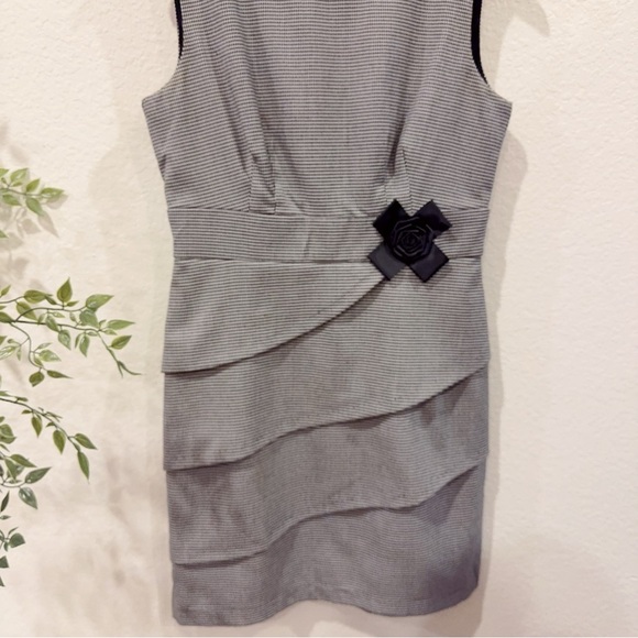 Connected Petite Black & White Houndstooth Print Short Dress Preowned Size 8P - Picture 4 of 9